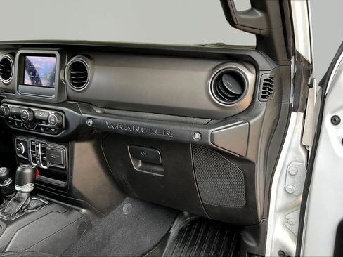 Used 2022 Jeep Wrangler Unlimited Sport AWD/4WD image 26