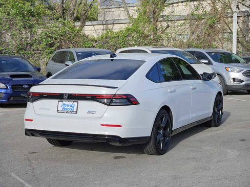 Used 2025 Honda Accord Sport image 6