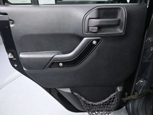 Used 2012 Jeep Wrangler Unlimited Sahara AWD/4WD image 26