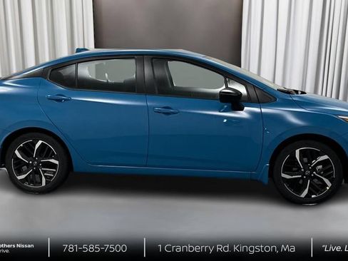 Certified 2025 Nissan Versa SR w/ Trunk Package FWD image 4