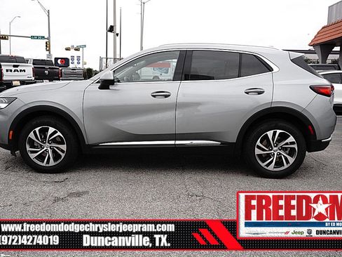 Used 2023 Buick Envision Essence AWD/4WD image 2