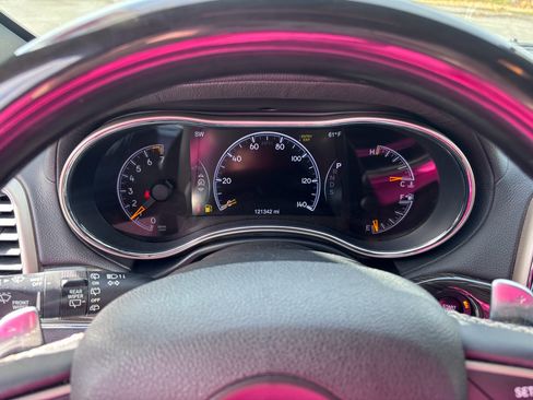 Used 2015 Jeep Grand Cherokee Overland w/ Advanced Technology Group image 18