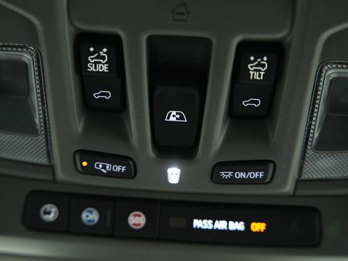 Used 2026 GMC Sierra 1500 SLT w/ SLT Premium Plus Package image 44