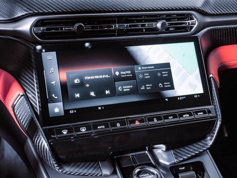 New 2025 Aston Martin Vanquish image 27