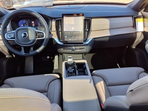 New 2026 Volvo XC90 B6 Ultra image 11