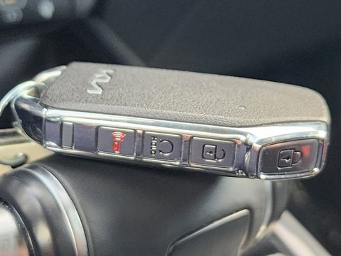 Certified 2023 Kia Niro EX Touring image 29