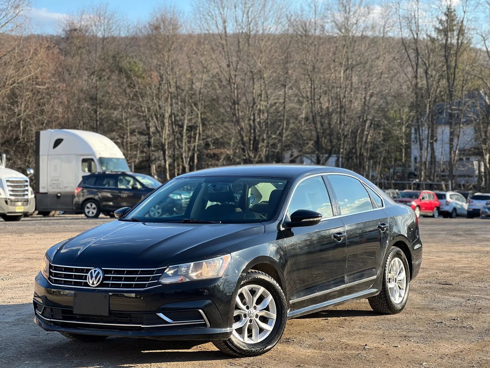 Used 2016 Volkswagen Passat 1.8T S FWD image 2