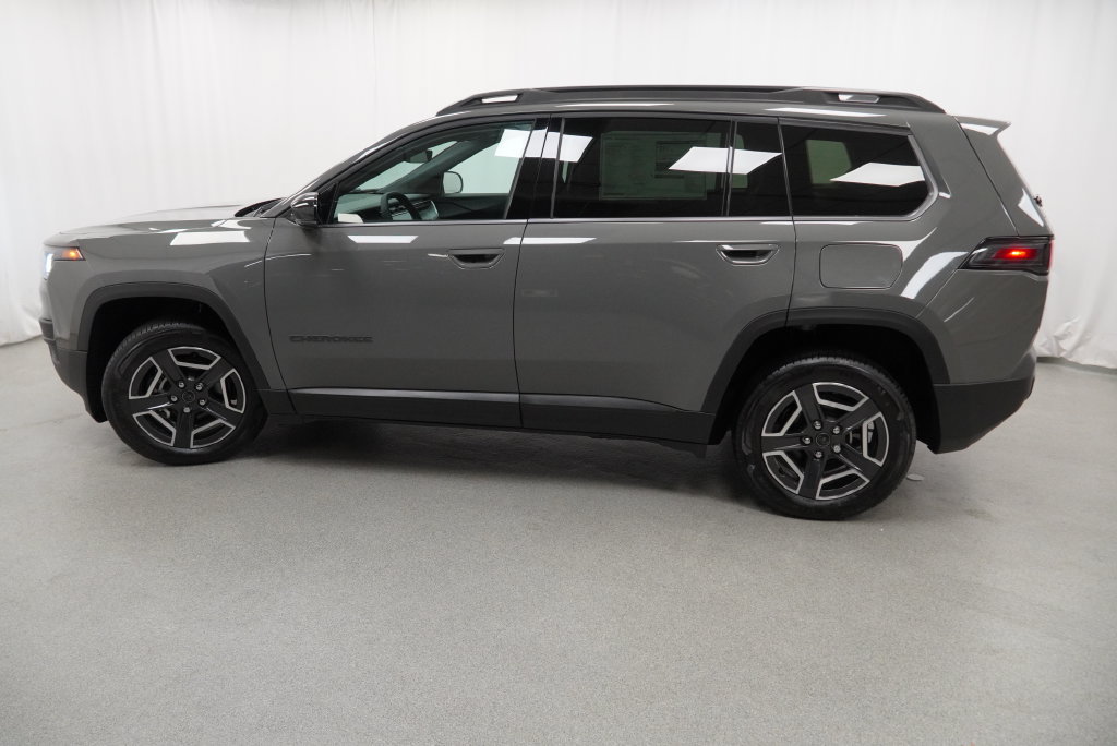 New 2026 Jeep Cherokee Limited AWD/4WD image 18