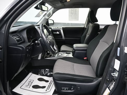 Used 2024 Toyota 4Runner SR5 image 29