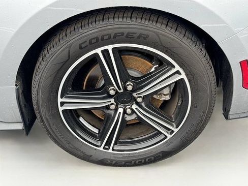 Used 2025 Ford Mustang Premium RWD image 36