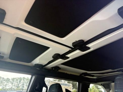 New 2026 Ford Bronco Heritage Edition AWD/4WD image 21