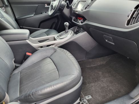 Used 2015 Kia Sportage EX image 16