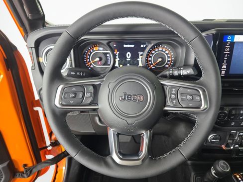 New 2026 Jeep Wrangler Unlimited Sahara w/ Whitecap Package AWD/4WD image 22