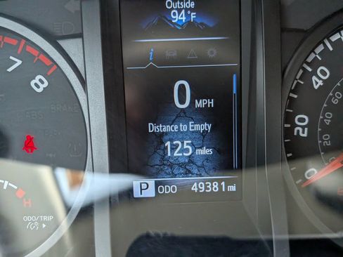 Used 2023 Toyota Tacoma SR RWD image 17
