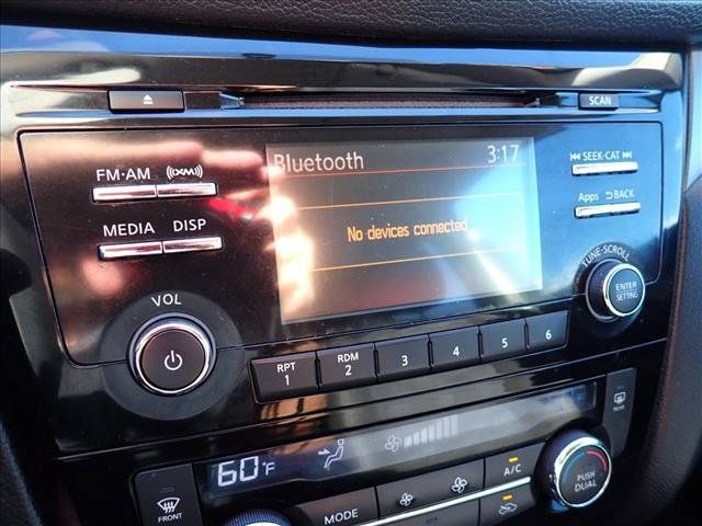 Used 2015 Nissan Rogue SV AWD/4WD image 21