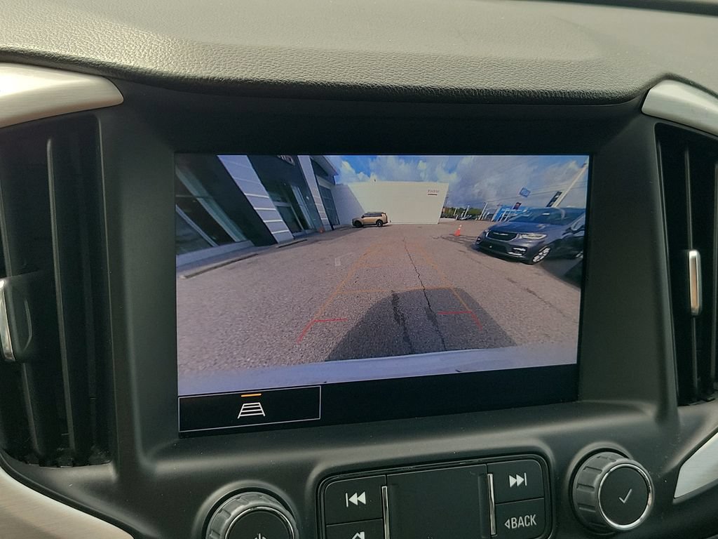Used 2024 GMC Terrain SLT FWD image 28