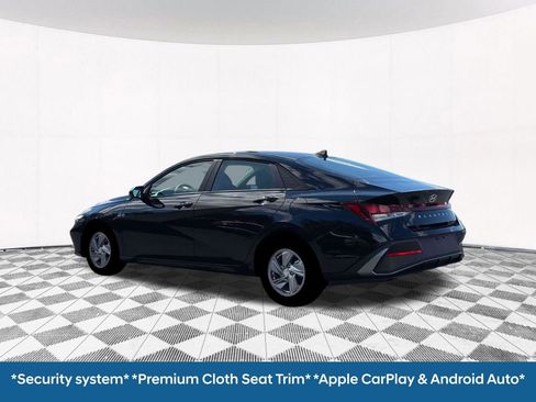 New 2026 Hyundai Elantra SE image 7