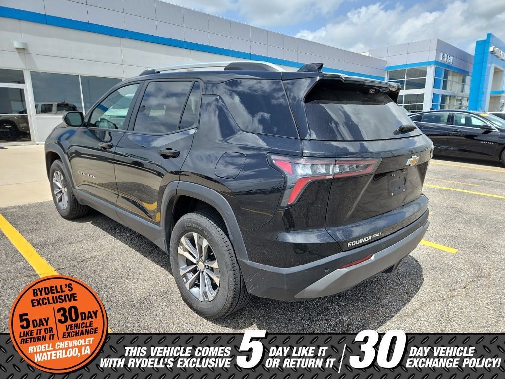 Used 2025 Chevrolet Equinox LT w/ Convenience Package II AWD/4WD image 3