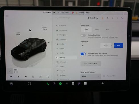 Used 2023 Tesla Model Y Performance image 9