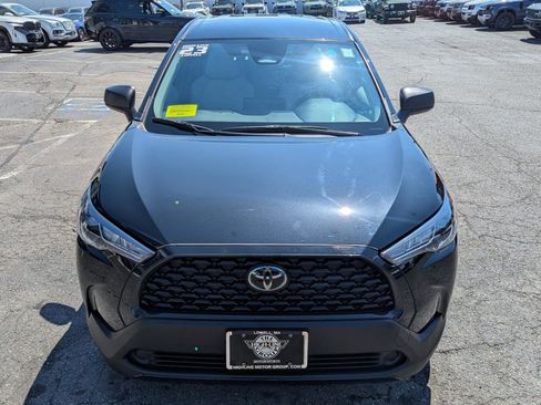 Used 2023 Toyota Corolla Cross L FWD image 3