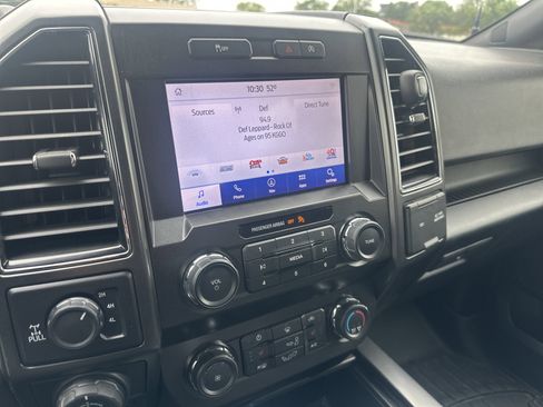 Used 2020 Ford F150 XLT w/ Equipment Group 302A Luxury AWD/4WD image 30