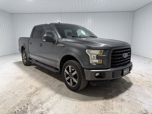 Used 2016 Ford F150 XLT w/ Equipment Group 302A Luxury image 9