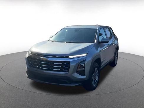 Used 2025 Chevrolet Equinox LT image 7