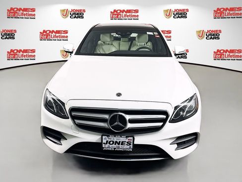 Used 2019 Mercedes-Benz E 300 4MATIC image 14