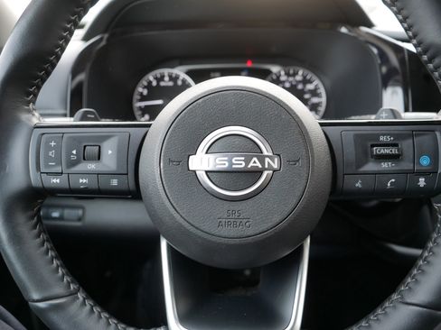 Certified 2024 Nissan Pathfinder SL image 25