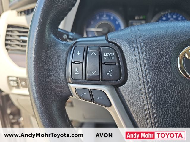 Used 2019 Toyota Sienna XLE w/ XLE Navigation Package FWD image 16