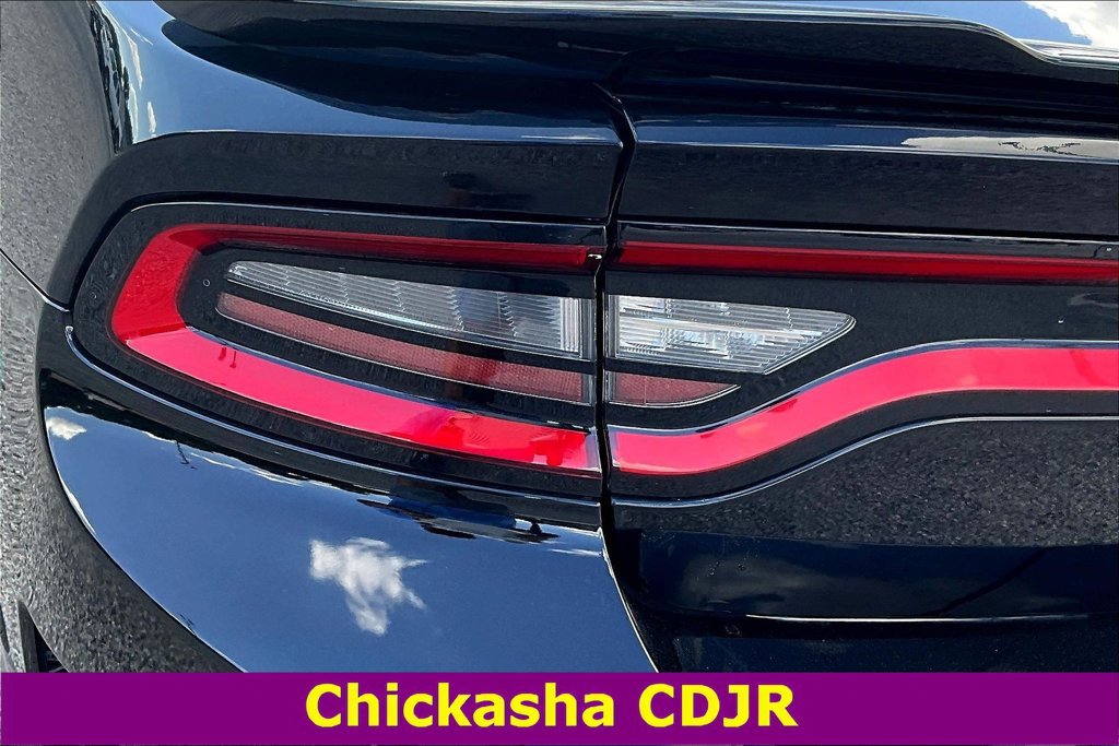 Used 2022 Dodge Charger R/T w/ Plus Group RWD image 22