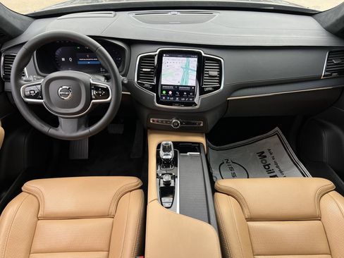 Used 2023 Volvo XC90 T8 Ultimate AWD/4WD image 8