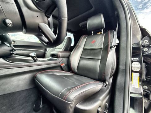 Used 2025 Dodge Durango GT AWD/4WD image 11