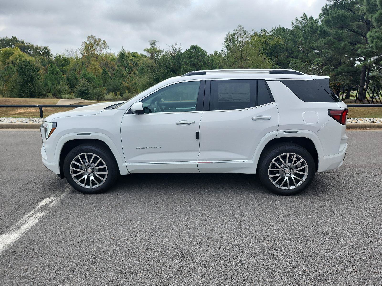 New 2027 GMC Terrain Denali AWD/4WD image 2