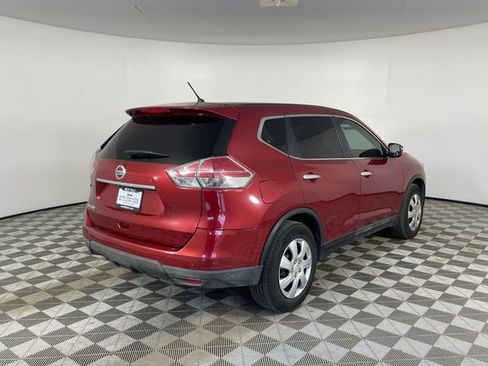 Used 2015 Nissan Rogue S w/ S Family Package FWD image 16