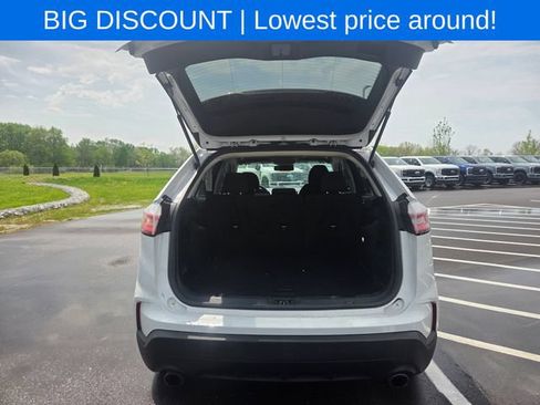 Used 2019 Ford Edge SE FWD image 12