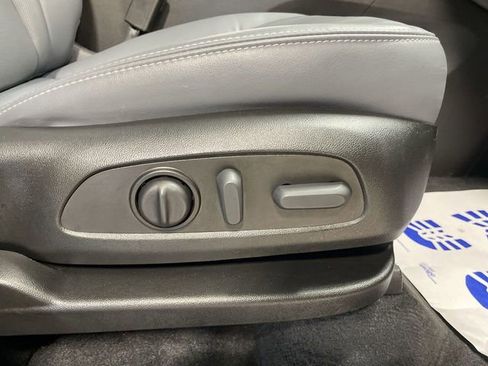 Used 2023 Buick Enclave Essence w/ Sport Touring Edition image 36