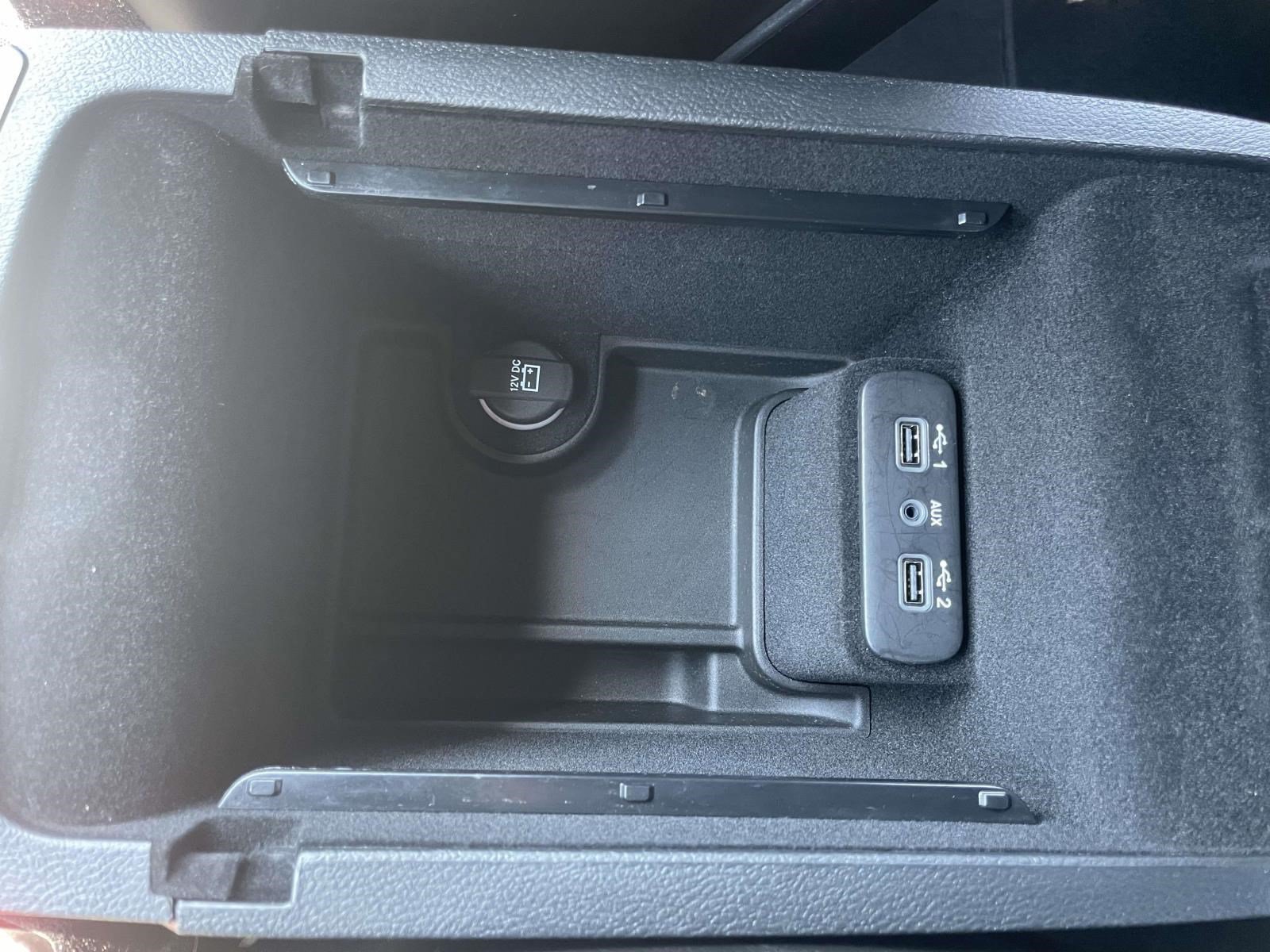 Used 2022 Chrysler 300 S RWD image 29
