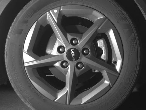 Used 2025 Kia K4 LXS image 13