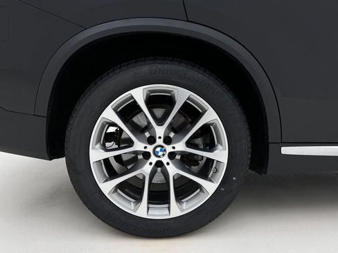 Used 2024 BMW X5 xDrive40i w/ Premium Package AWD/4WD image 29