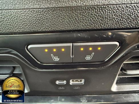 Used 2024 GMC Sierra 2500 AT4 w/ AT4 Premium Plus Package image 17