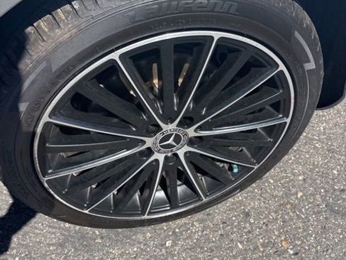 Used 2020 Mercedes-Benz C 300 Sedan image 10