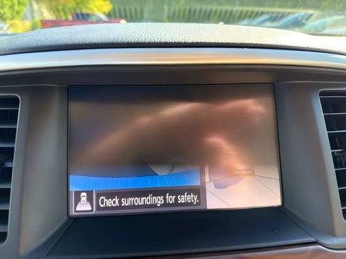 Used 2018 Nissan Pathfinder Platinum w/ Cargo Package AWD/4WD image 31