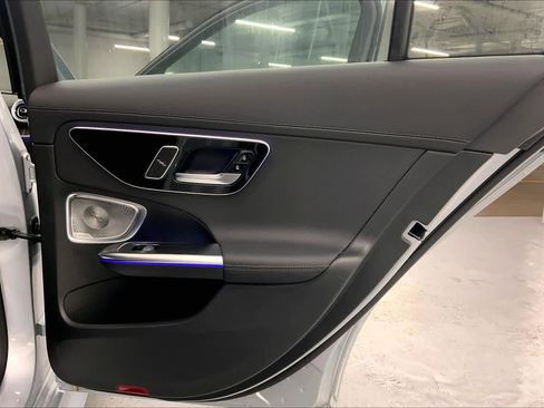New 2026 Mercedes-Benz C 300 Sedan image 13