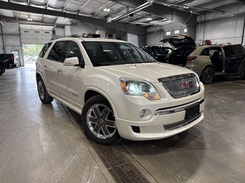 Used 2011 GMC Acadia Denali AWD/4WD image 2