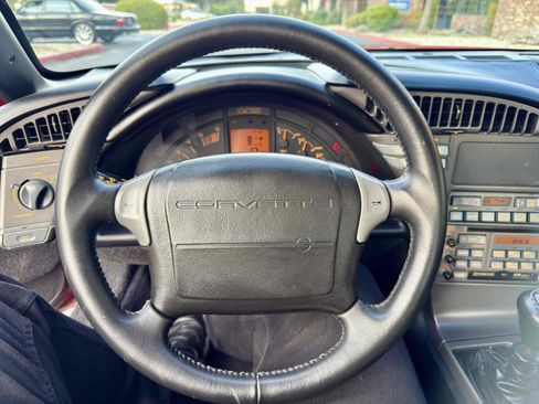 Used 1990 Chevrolet Corvette Coupe image 86