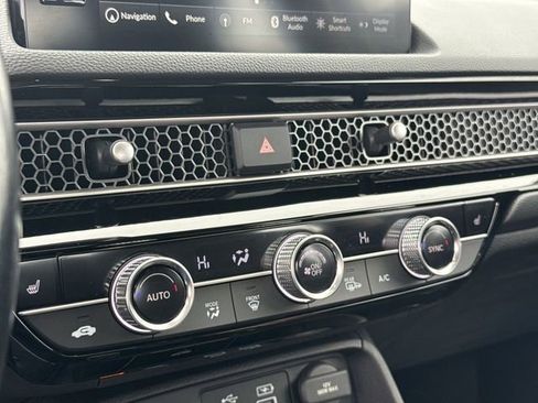 Used 2022 Honda Civic Touring image 18