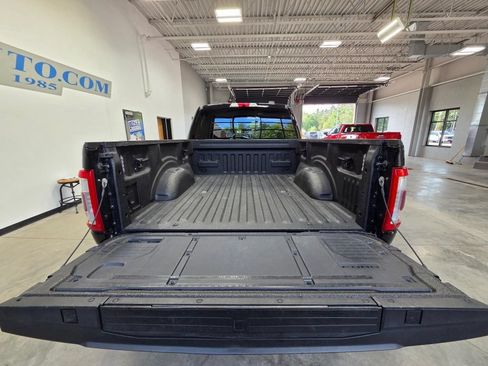Used 2021 Ford F150 Lariat w/ Equipment Group 502A High AWD/4WD image 9