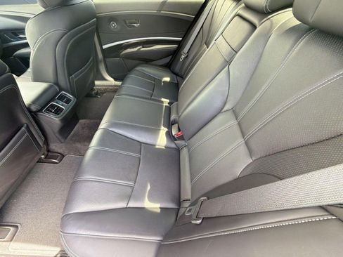 Used 2018 Acura RLX w/ Technology Package FWD image 22