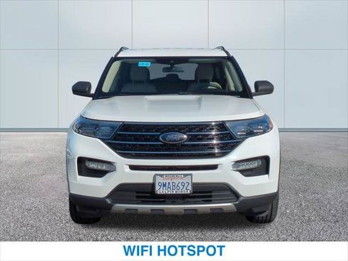 Used 2020 Ford Explorer XLT w/ Equipment Group 202A AWD/4WD image 3